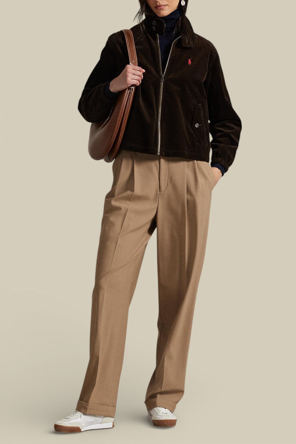 תמונת כל הלוק של ז&rsquo;קט